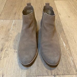 Steve Madden Suede Booties 6.5
